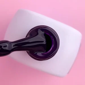 Lunamoon gēllaka Color 65, 8 ml tumši violeta